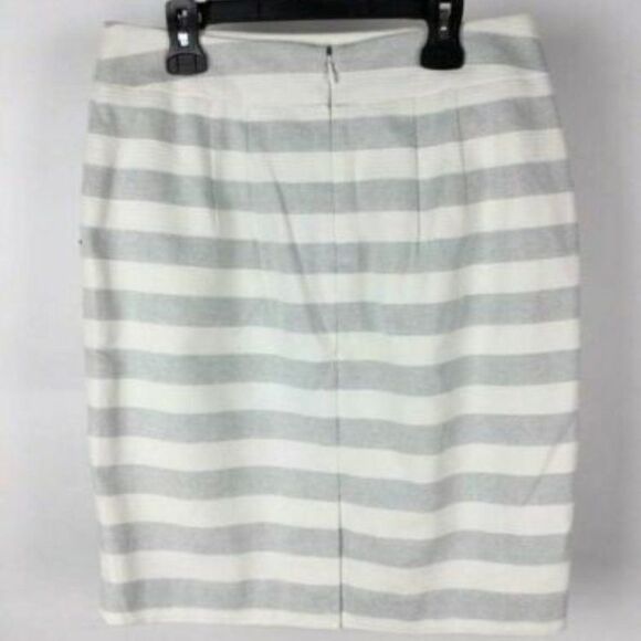 Ann Taylor LOFT Cream Combo Striped Button Sz 2 - Picture 2 of 3